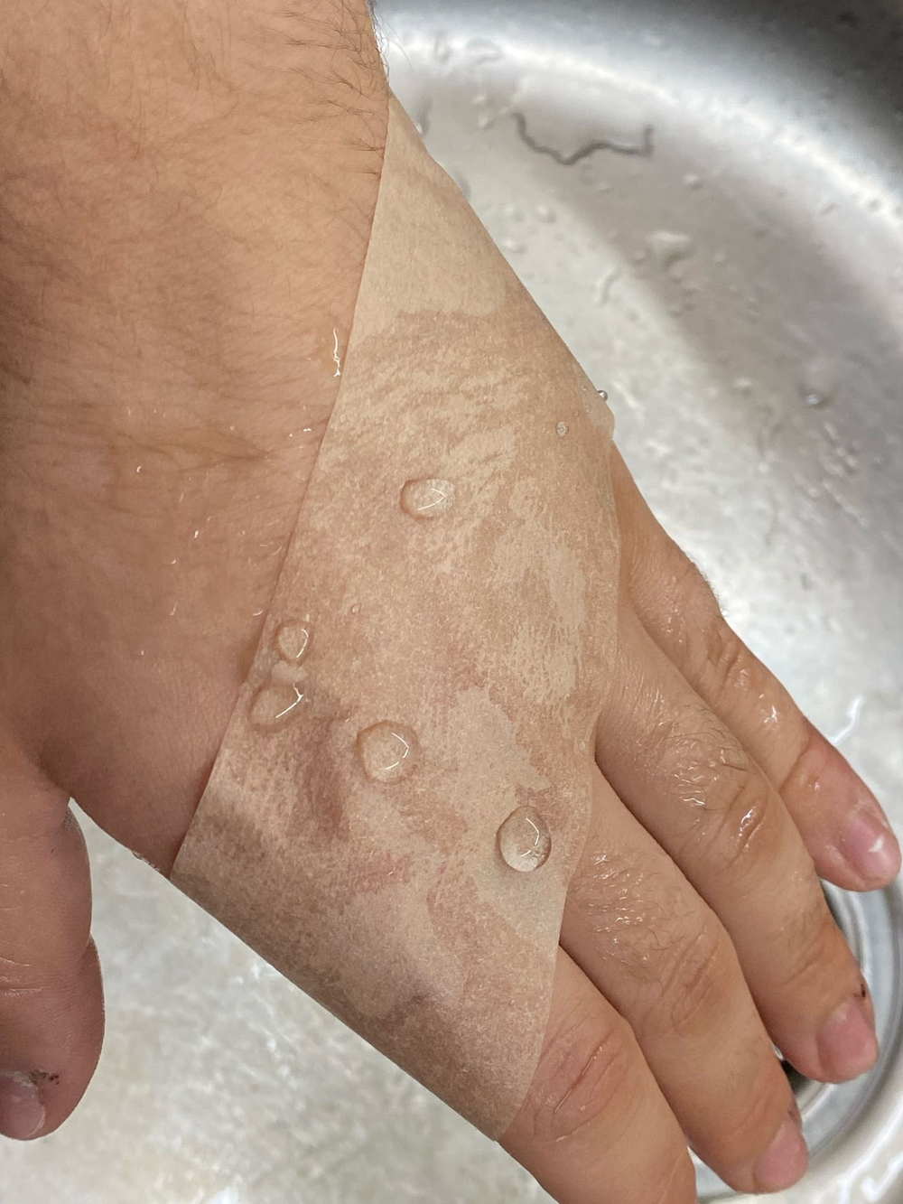 Пластырь на бумажной нетканой основе телесный 5см х 5м